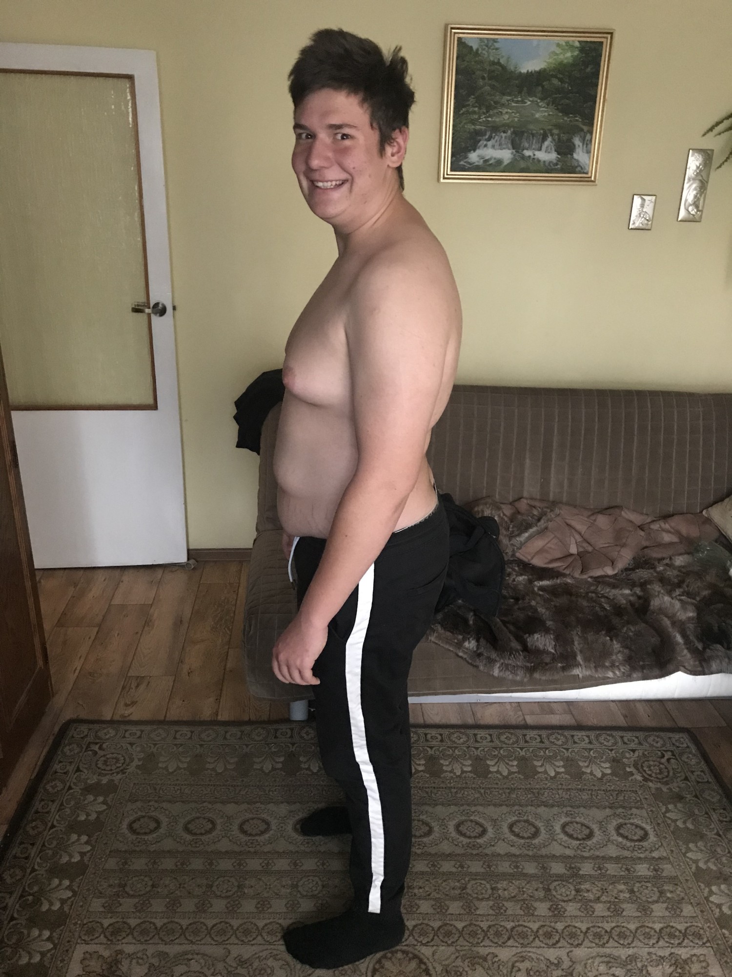 Piotr w trakcie metamorfozy, drugie ujęcie z boku